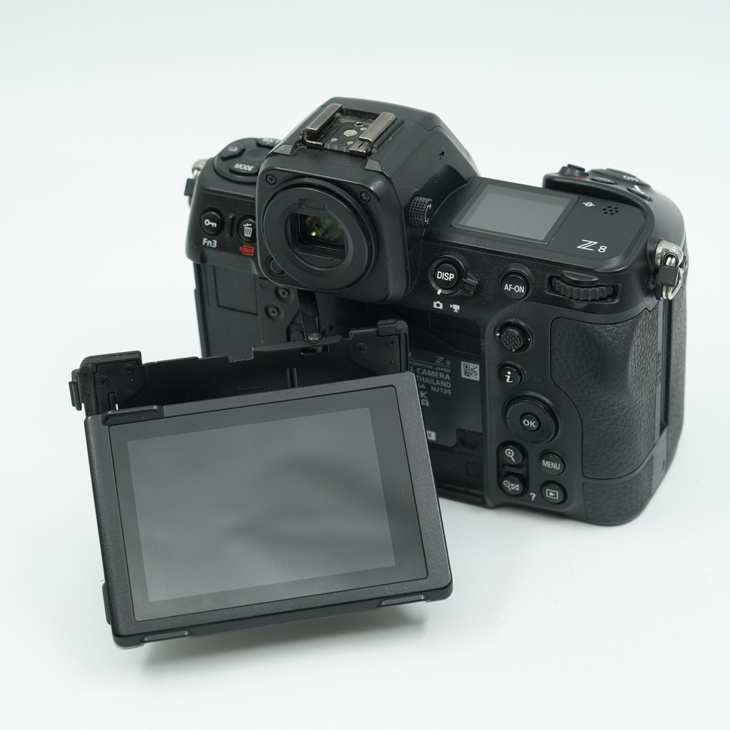 NIKON Z8 M.6020876
